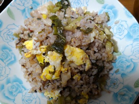 雑穀米で作る豚肉と高菜のチャーハン